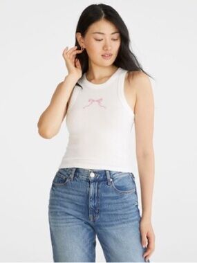 Aeropostale Bow High-Neck Cropped Graphic Waffle Tank
Size: small